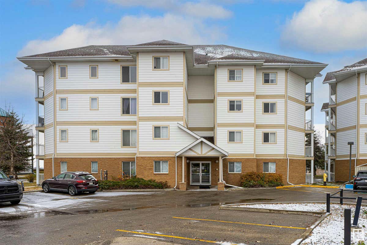 210 9930 100, Fort Saskatchewan, AB T8L 4P3 Condo For Sale RE/MAX