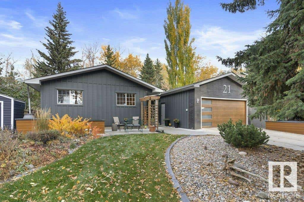 21 FAIR OAKS Drive, St. Albert, AB T8N 1P7 House For Sale RE/MAX