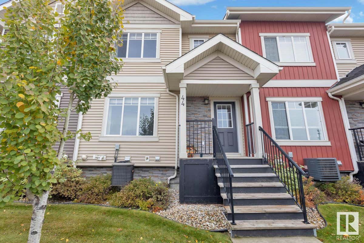 44 675 ALBANY Way, Edmonton, AB T6V 0H1 Property For Sale RE/MAX