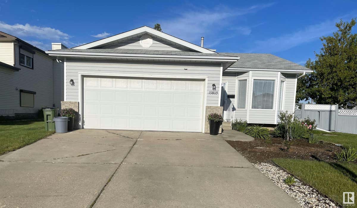 15803 129 Street, Edmonton, AB T6V 1A2 House For Sale RE/MAX E4412728