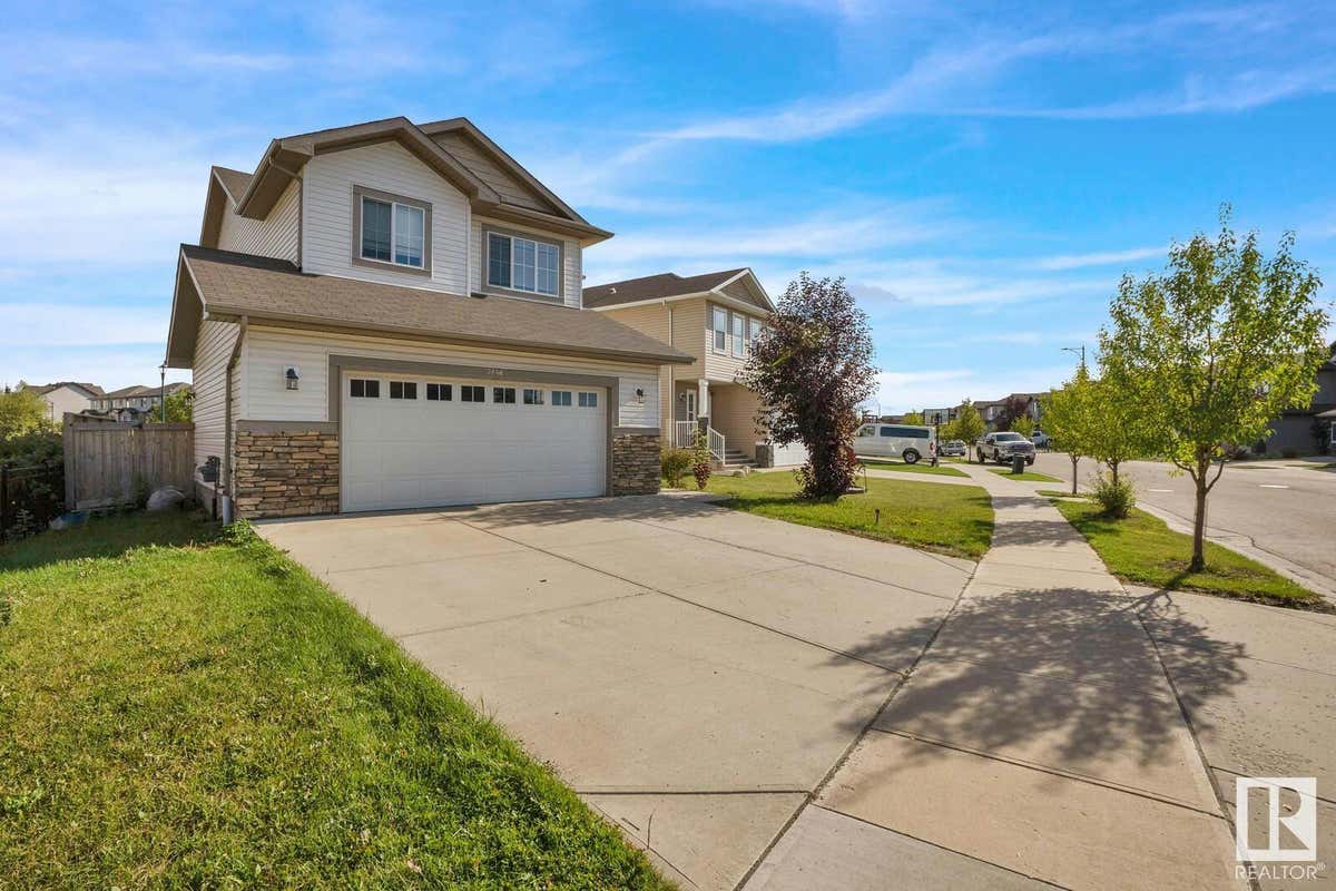 2846 MAPLE Way  