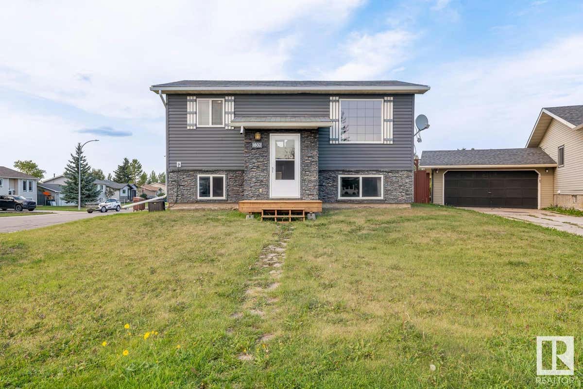 1802 12 Street, Cold Lake, AB T9M 1L8 À vendre | RE/MAX | E4405669