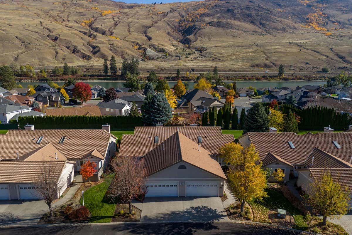 76 650 HARRINGTON RD, Kamloops, V2B 6T7 House For Sale RE/MAX 181332