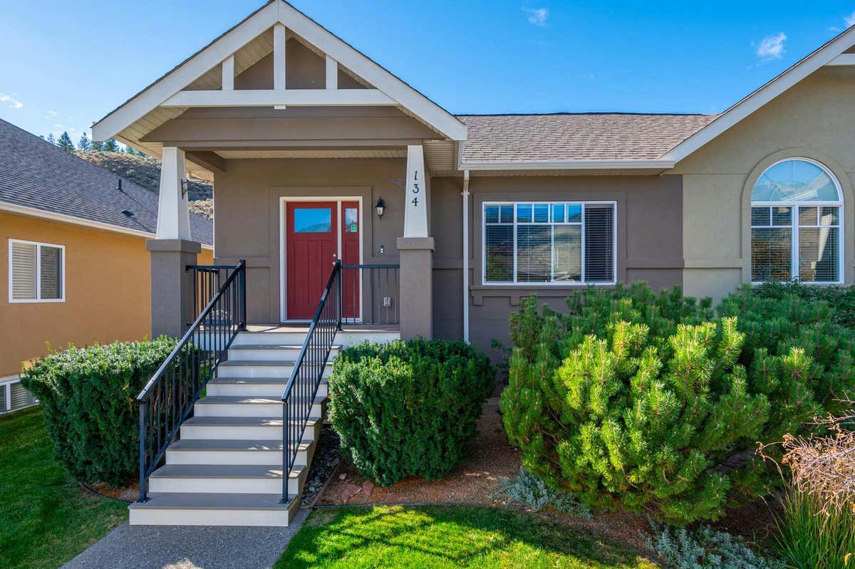 134 2920 VALLEYVIEW DRIVE, Kamloops, V2C 0A8 House For Sale RE/MAX