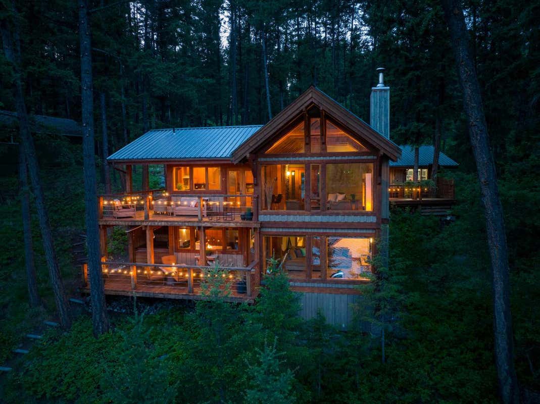 2388 HEFFLEY LAKE ROAD, Kamloops, V0E 1Z1 House For Sale RE/MAX 180749