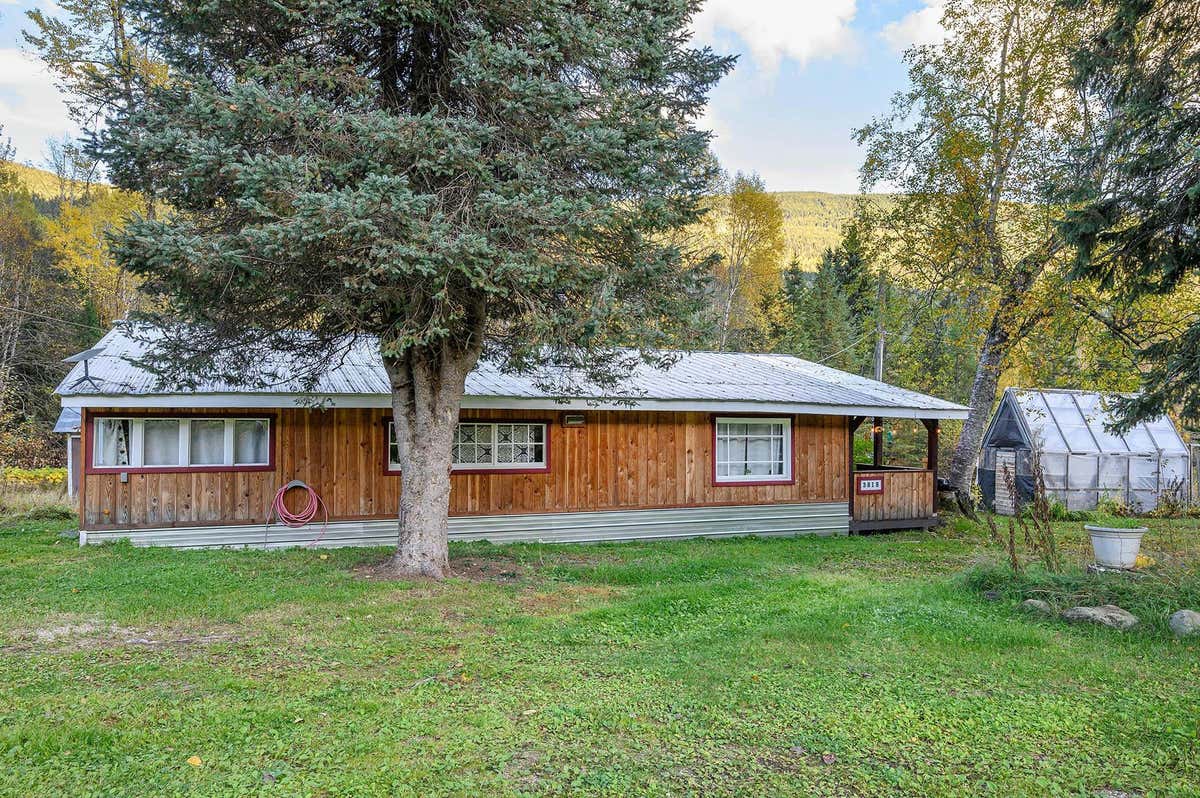 3818 DIAMOND DRIVE, Blue River, V0E 1C0 House For Sale RE/MAX 181399