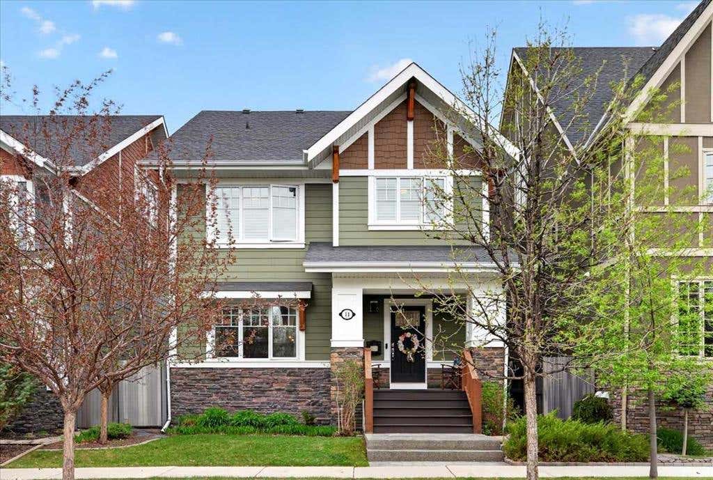 11 DIEPPE DRIVE SW