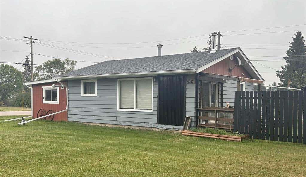 5047 48 Street, Mannville, AB T0B 2W0 House For Sale RE/MAX A2165989