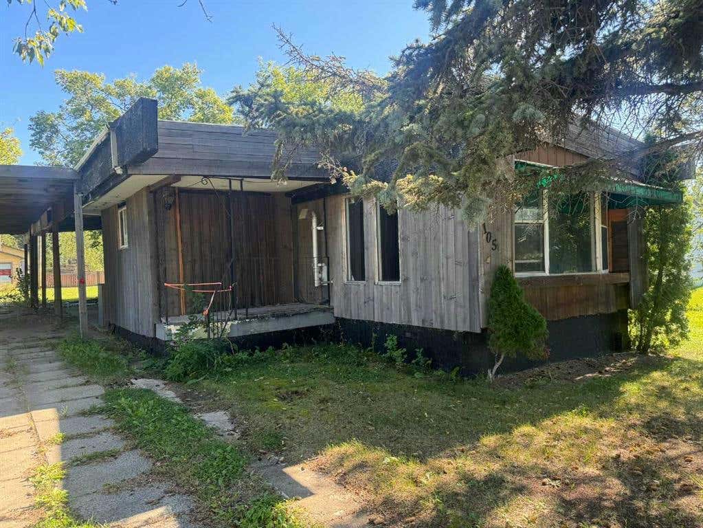 105 4 Street, McLennan, AB T0G 1E0 House For Sale RE/MAX A2168780