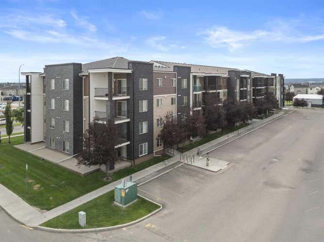 204, 7130 80 Avenue NE