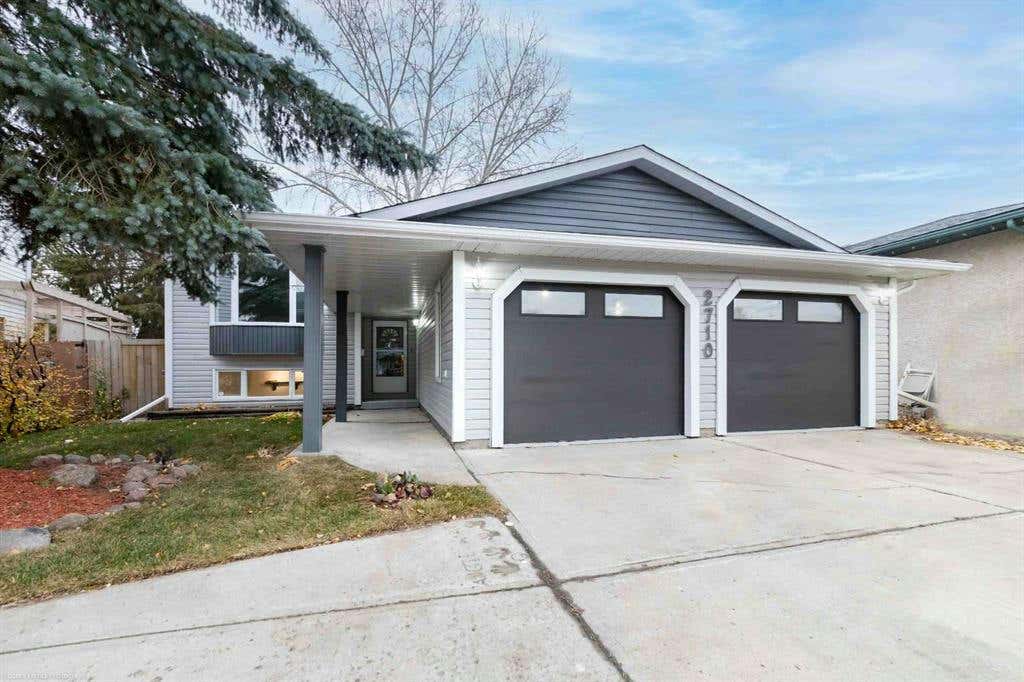 2710 46 AvenueClose, Lloydminster, SK S0M 1X2 House For Sale RE/MAX