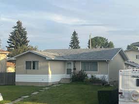 176 Huntchester Crescent NE
