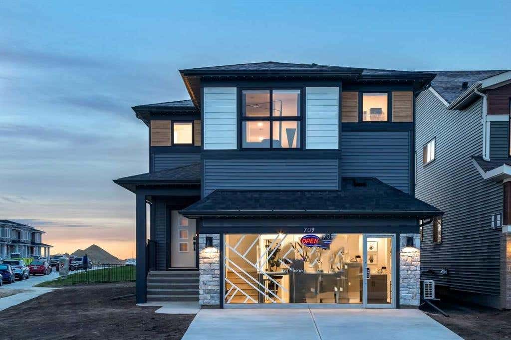 709 CREEKMILL COURT SW