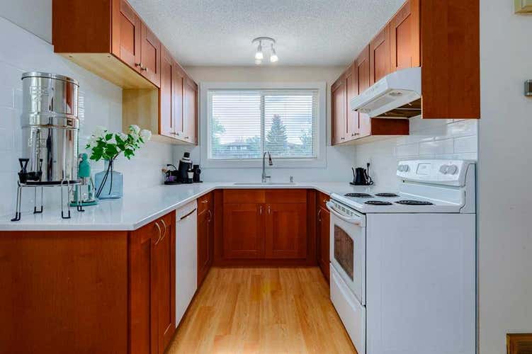 96, 740 Bracewood Drive SW