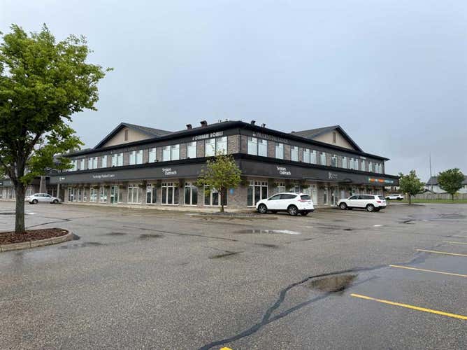 101, 10127 121 Avenue