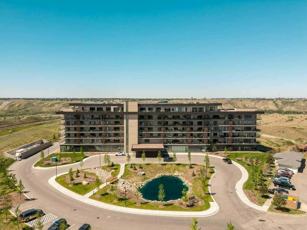 333-102 SCENIC DRIVE N