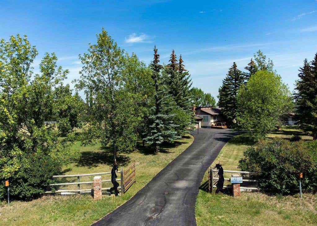 16014 DEWINTON RIDING CLUB ROAD E