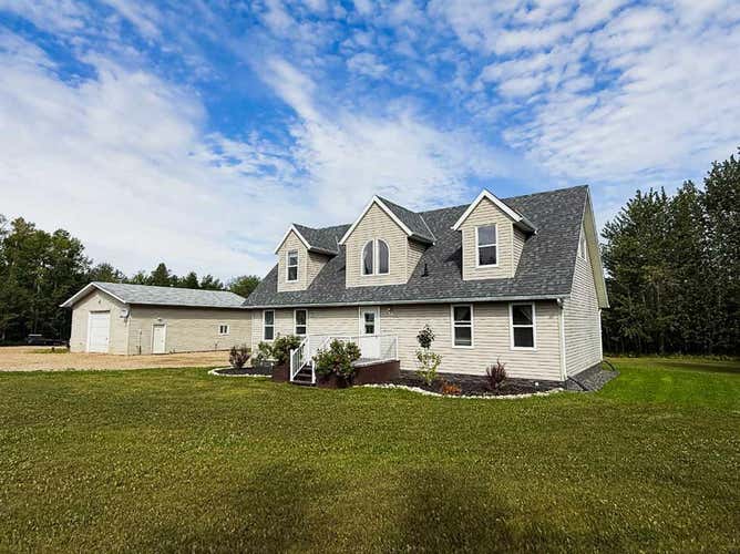 208, 78274 Range Rd 135