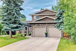 36 Varsity Estates Court NW