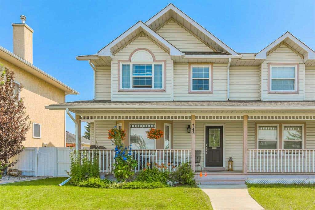 243 Banister Drive, Okotoks, AB T1S 1P7 Duplex For Sale RE/MAX A2171614