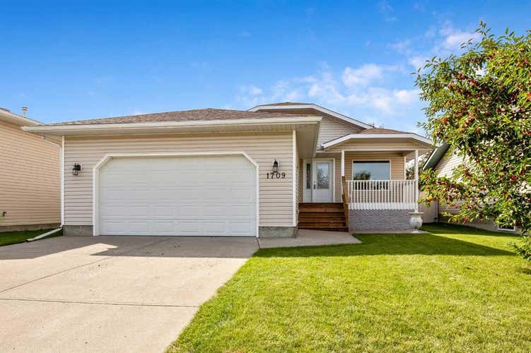 1709 4 Avenue SE