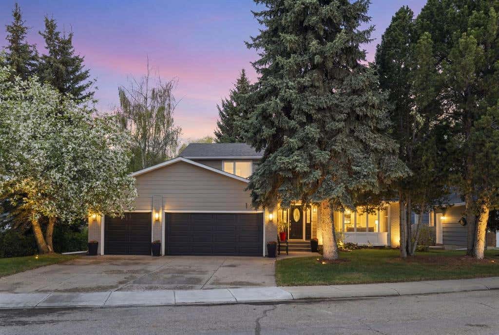 111 LAKE MEAD PLACE SE