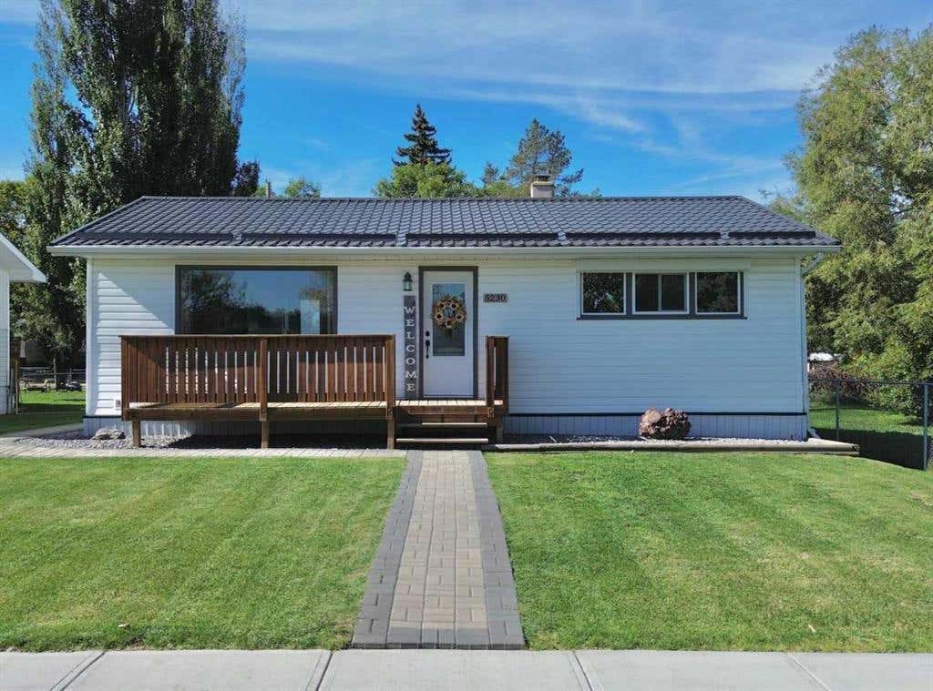 5230 48 Street, Daysland, AB T0B 1A0 House For Sale RE/MAX A2167729