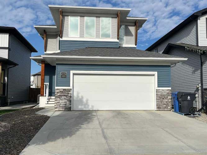 111 Moonlight Boulevard W