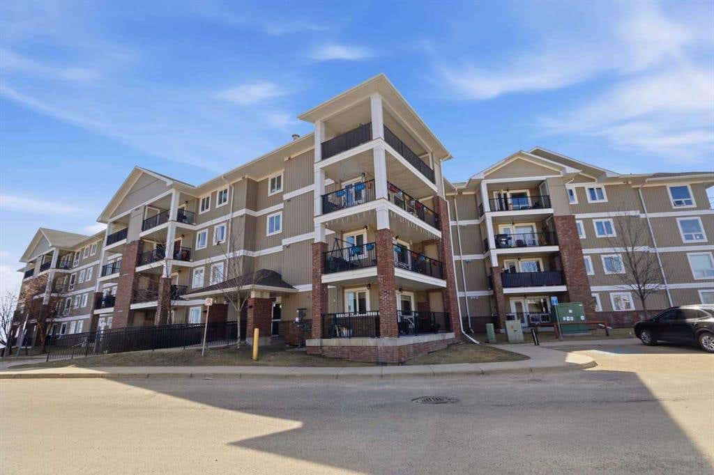 105-248B GROSBEAK WAY