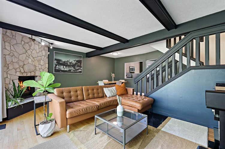 42, 10910 Bonaventure Drive SE