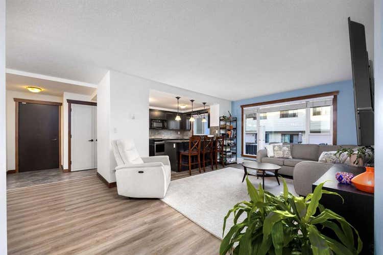 202, 920 68 Avenue SW