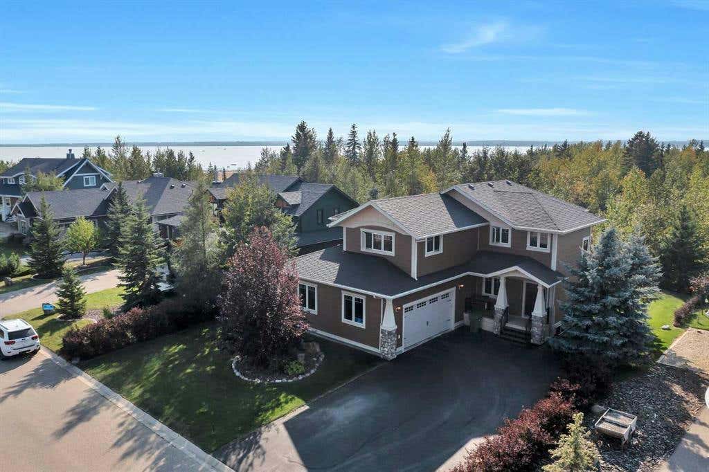 524 Summer Crescent, Rural Ponoka County, AB T0C 2J0 House For Sale