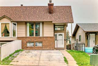246 Berwick Drive NW