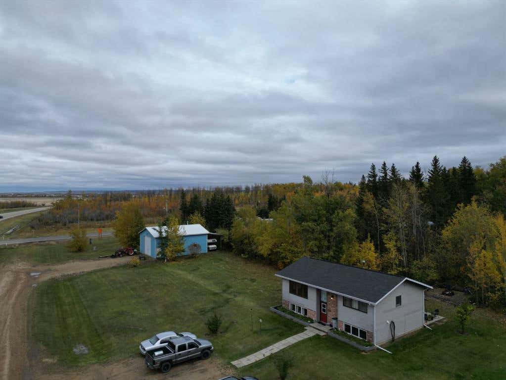 5126 Hwy 49, Wanham, AB T0H 3P0 House For Sale RE/MAX A2170567