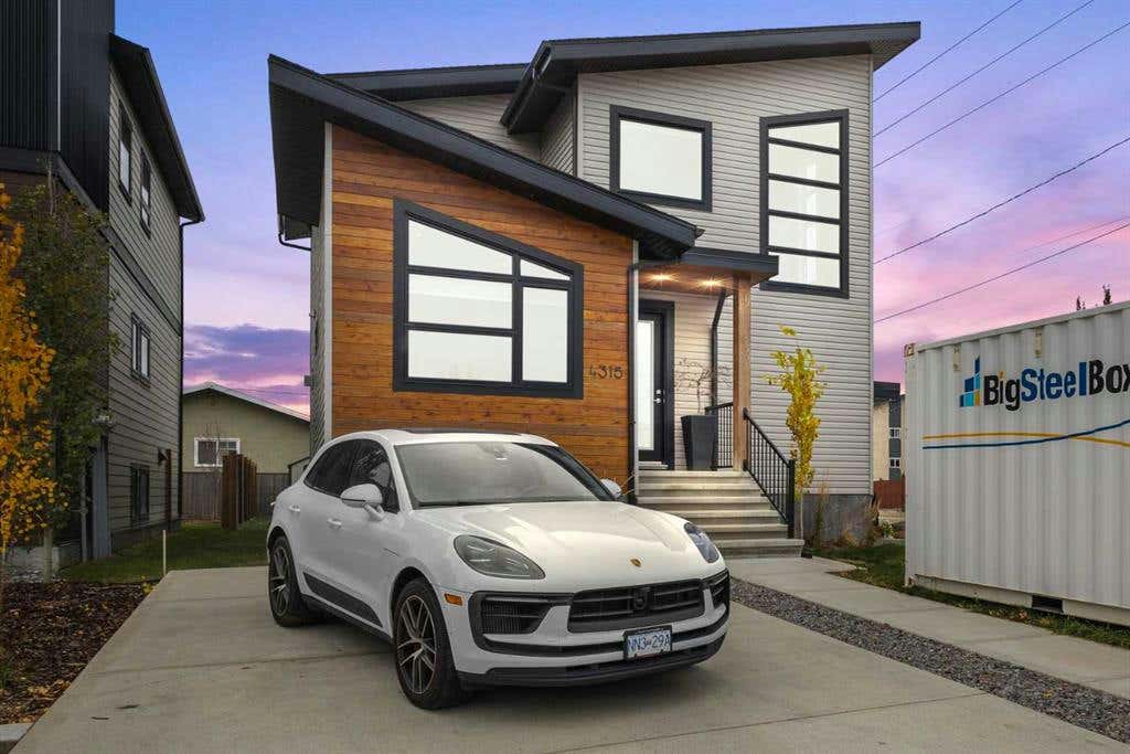 4315 48 Avenue, Sylvan Lake, AB T4S 1N5 House For Sale RE/MAX A2175207