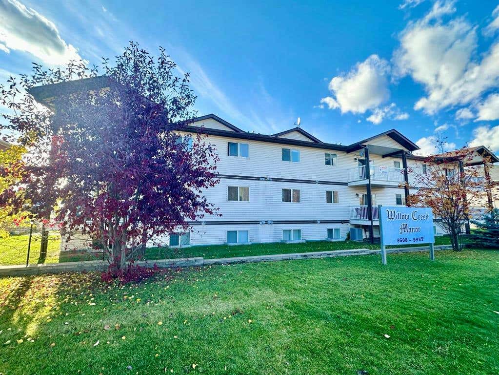 103, 9508 99 Street, Lac La Biche, AB T0A 2C0 Condo For Sale RE/MAX
