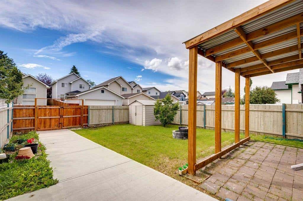 Calgary Real Estate Agent: Jenna Nguyen, RE/MAX First | RE/MAX