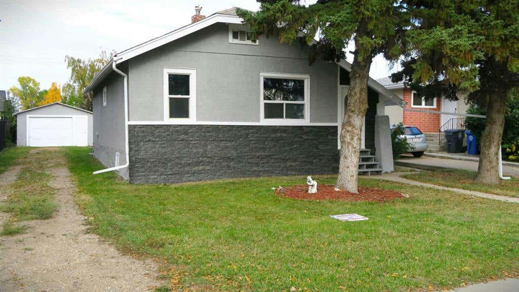 214 8 Street, Beiseker, AB T0M 0G0 House For Sale RE/MAX A2170884