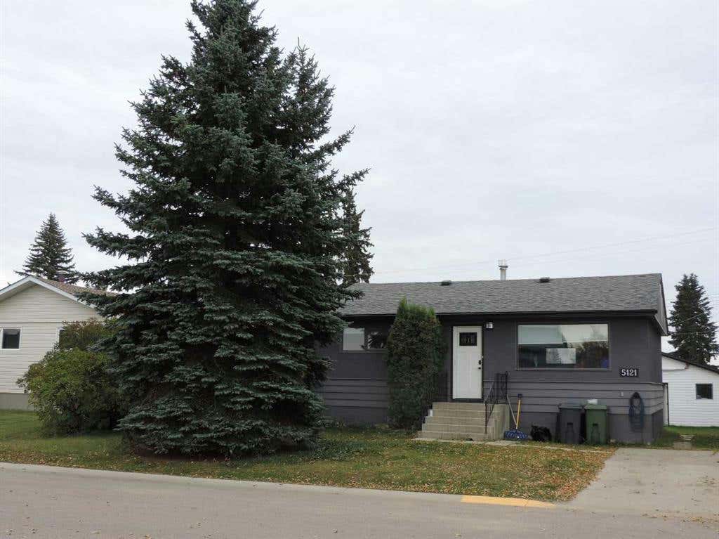 5121 53 Avenue, Rimbey, AB T0C 2J0 House For Sale RE/MAX A2174114