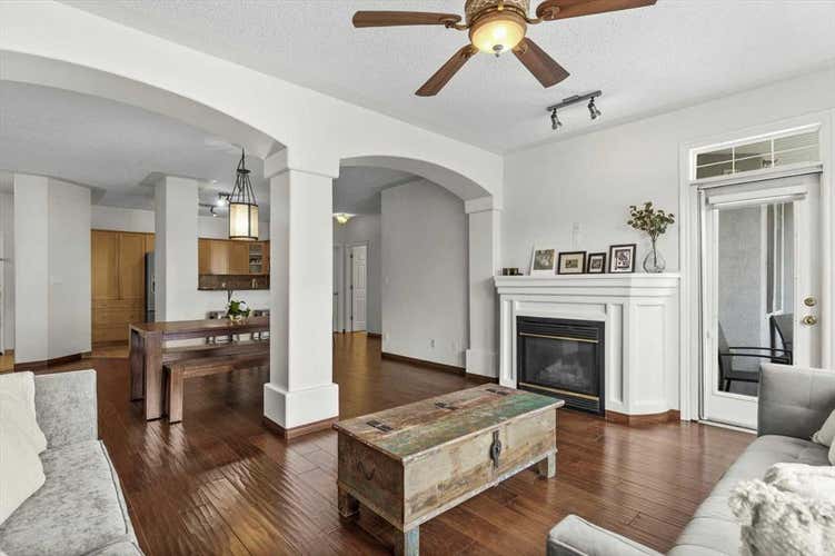 408, 2422 Erlton Street SW