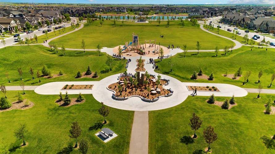 412, 595 Mahogany Road SE