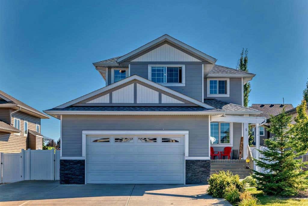 5 Elma Street, AB T4L0G2 House For Sale RE/MAX A2163396
