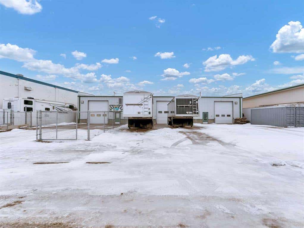 97 SOUTH WEST DRIVE SW