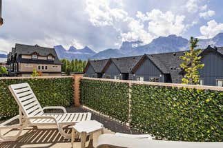 207-121 Kananaskis Way