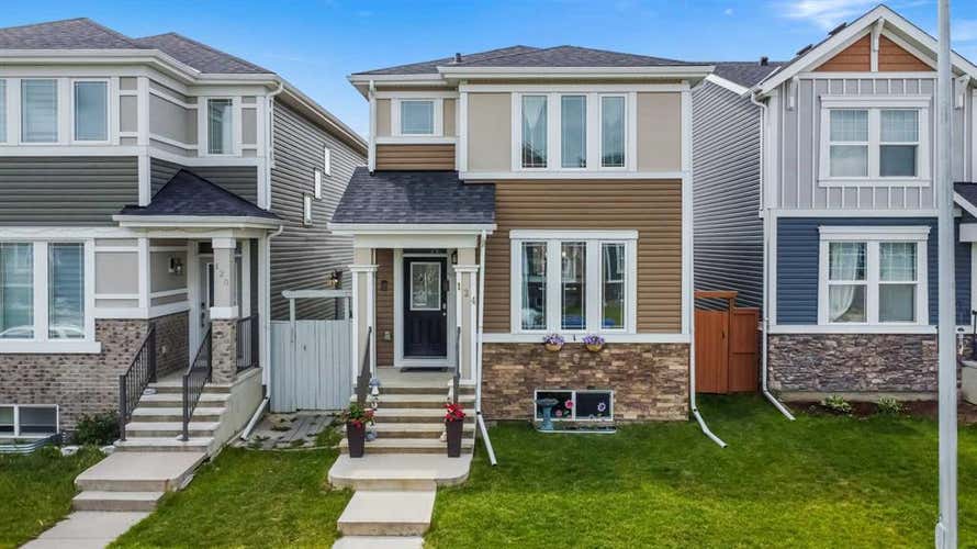 124 Red Embers Crescent NE