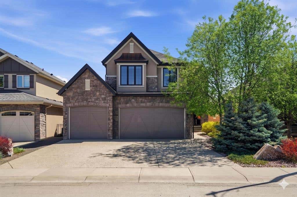12 ASPEN CLIFF CLOSE SW