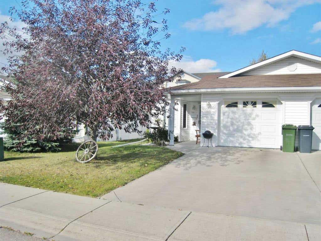 5628 Sunrise Crescent, Olds, AB T4H 1V9 Duplex For Sale RE/MAX A2163245