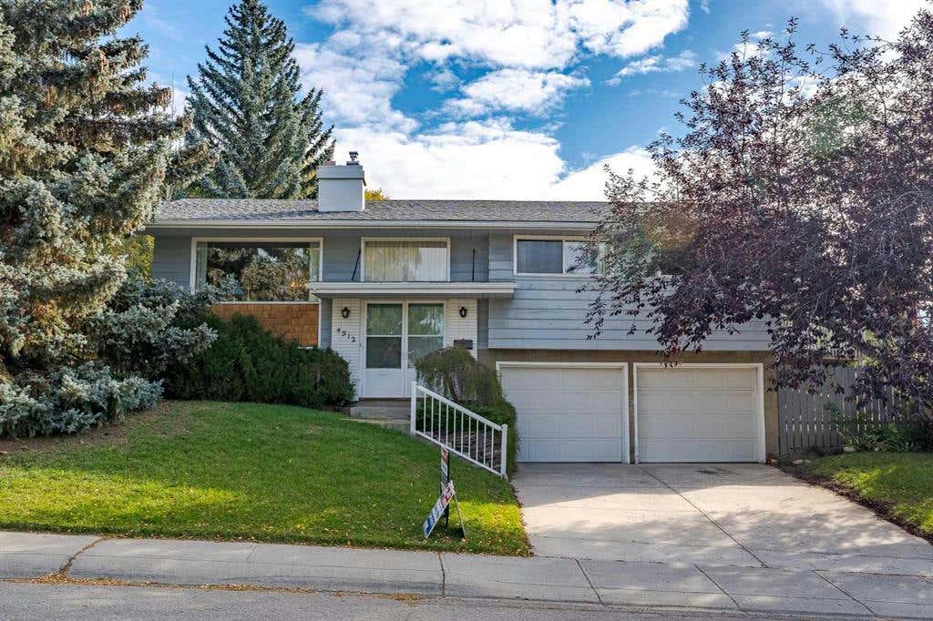 4912 Carney Road NW, Calgary, AB T2L 1E8 House For Sale RE/MAX A2170037