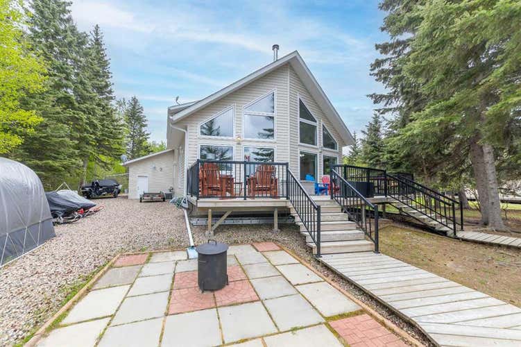 1716 Neumann Crescent