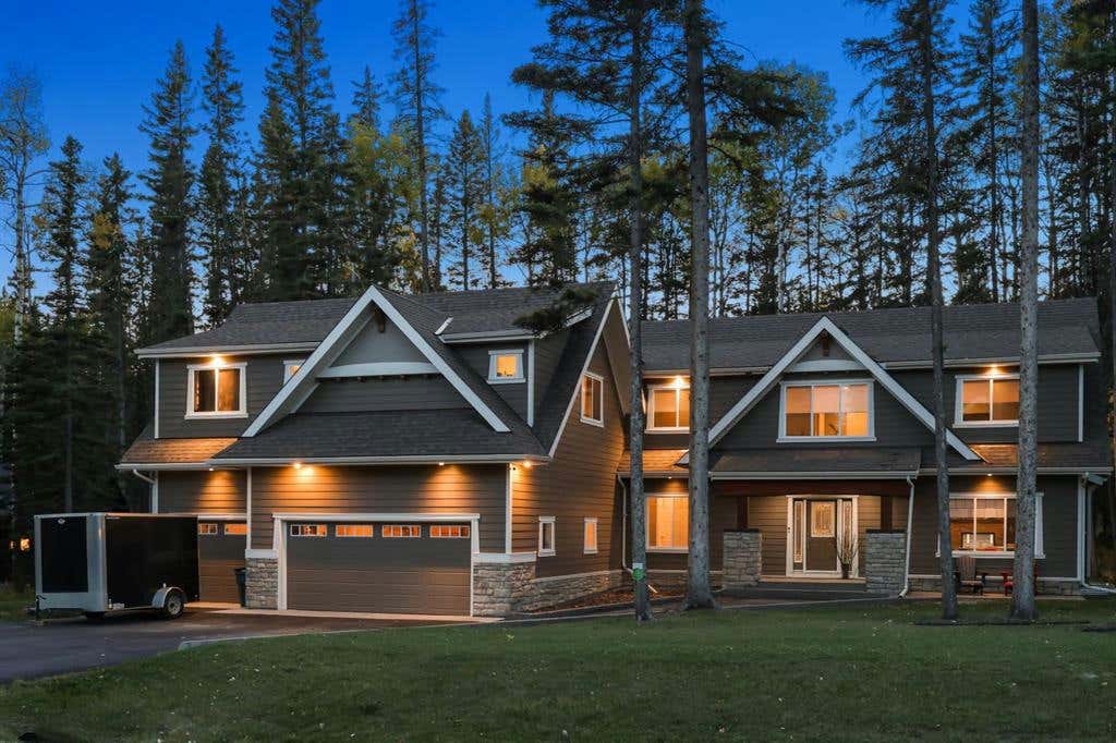 211 Hawks Landing Rise, Priddis Greens, AB T0L 1W0 House For Sale RE